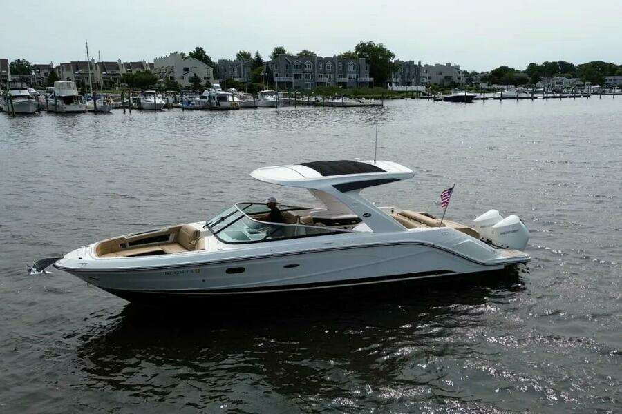 31ft Sea Ray Yacht For Sale