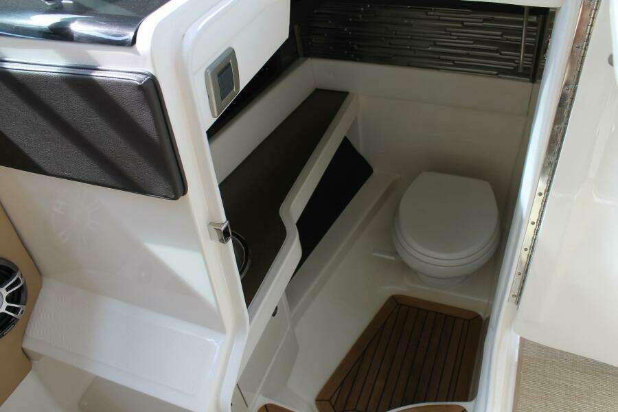 31ft Sea Ray Yacht For Sale