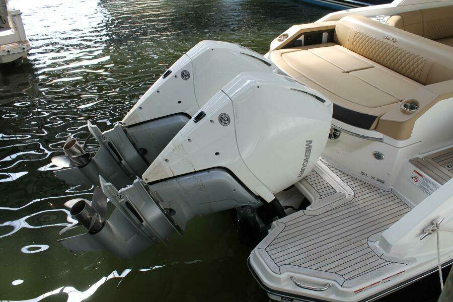 31ft Sea Ray Yacht For Sale