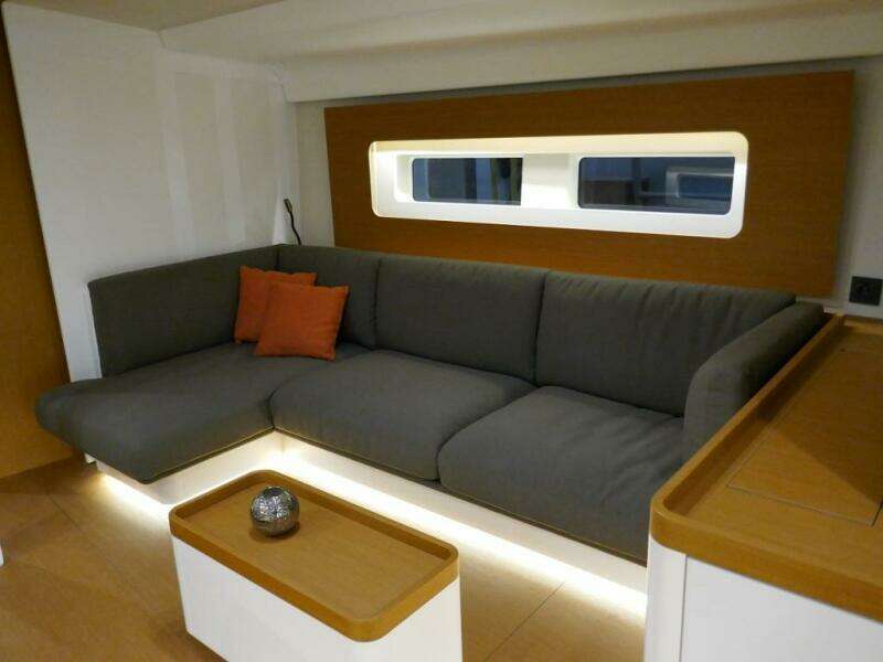 Oceanis Yacht 54