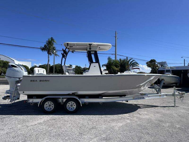 26ft Sea Born Yacht For Sale