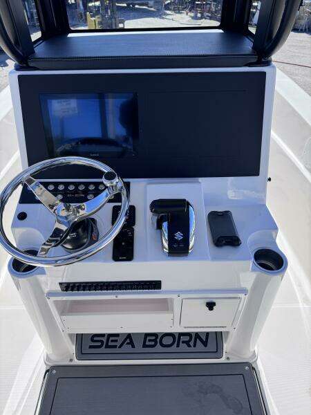 26ft Sea Born Yacht For Sale