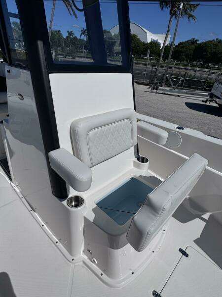26ft Sea Born Yacht For Sale