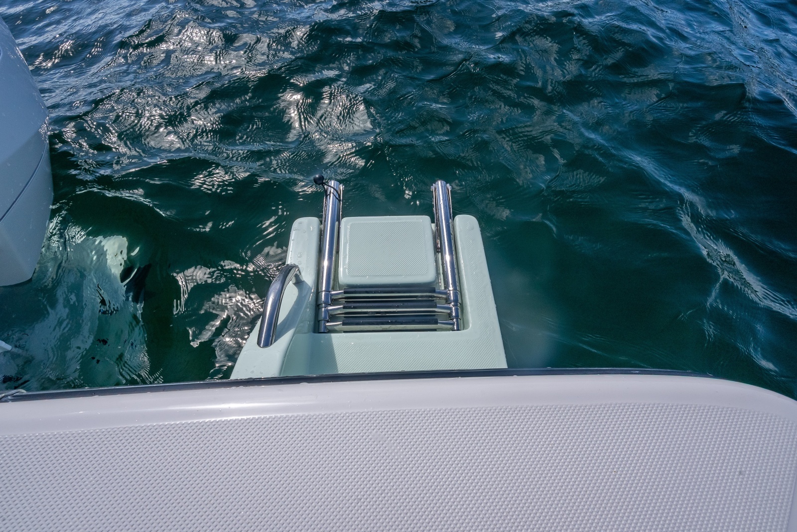 22ft Sea Born Yacht For Sale