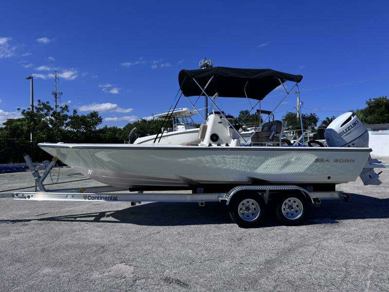22ft Sea Born Yacht For Sale