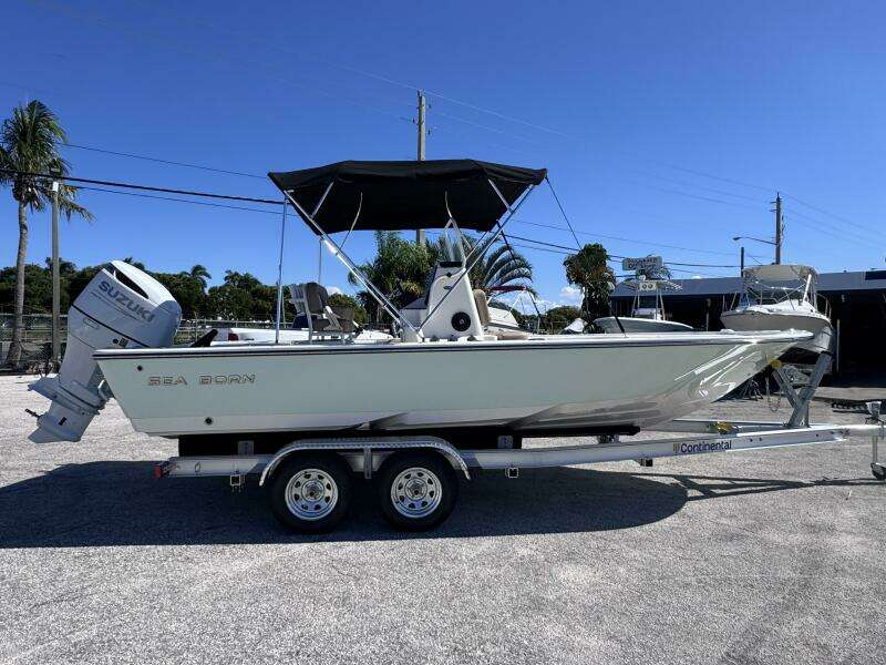 22ft Sea Born Yacht For Sale
