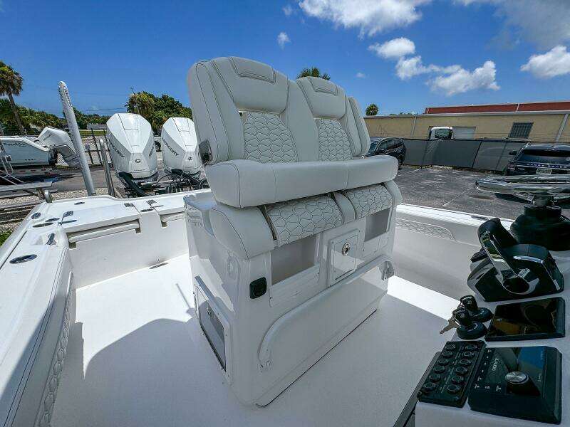 27ft Tidewater Yacht For Sale