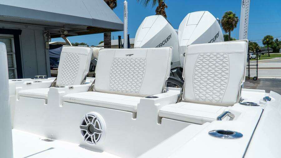 27ft Tidewater Yacht For Sale