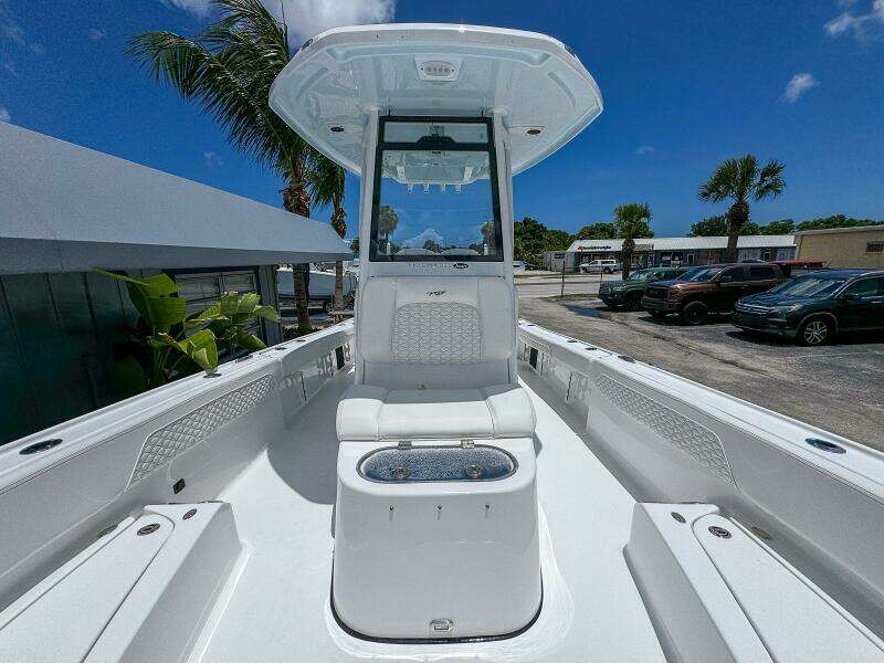 27ft Tidewater Yacht For Sale