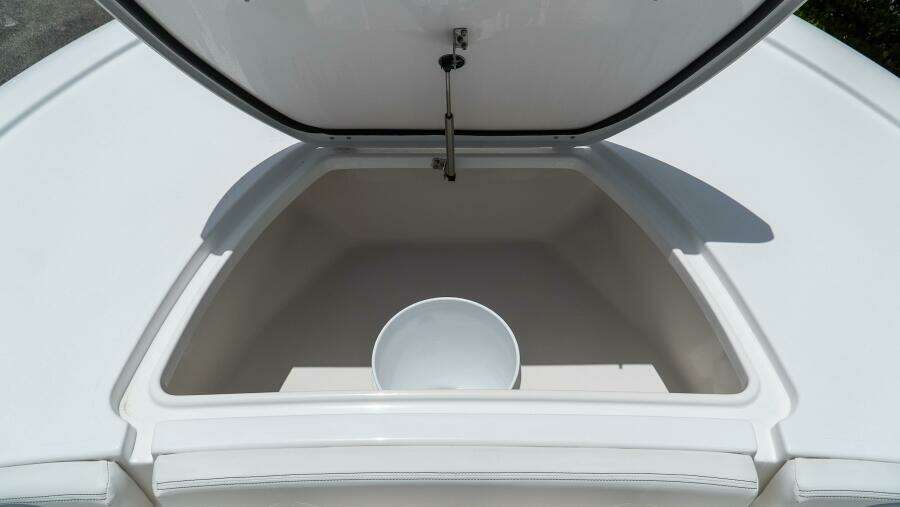 27ft Tidewater Yacht For Sale