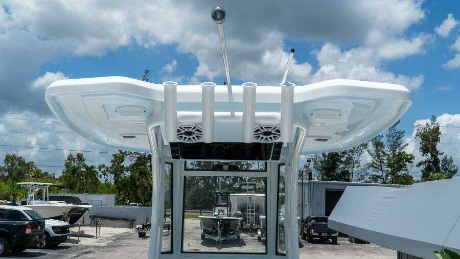 27ft Tidewater Yacht For Sale
