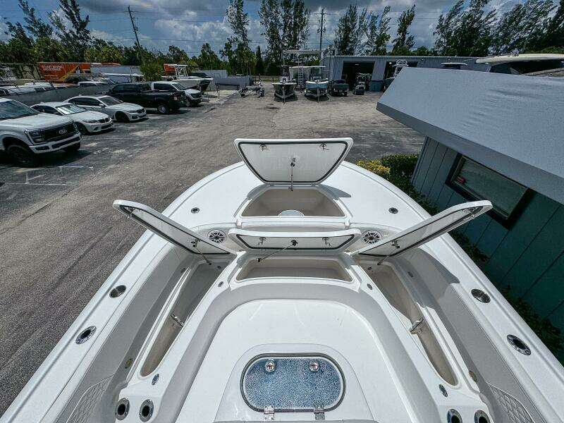 27ft Tidewater Yacht For Sale