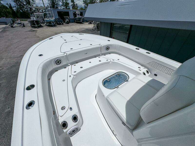 27ft Tidewater Yacht For Sale