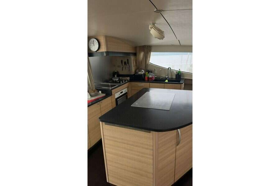 2012-dean-5000-sail-9971106-20251007213635829-1.jpg