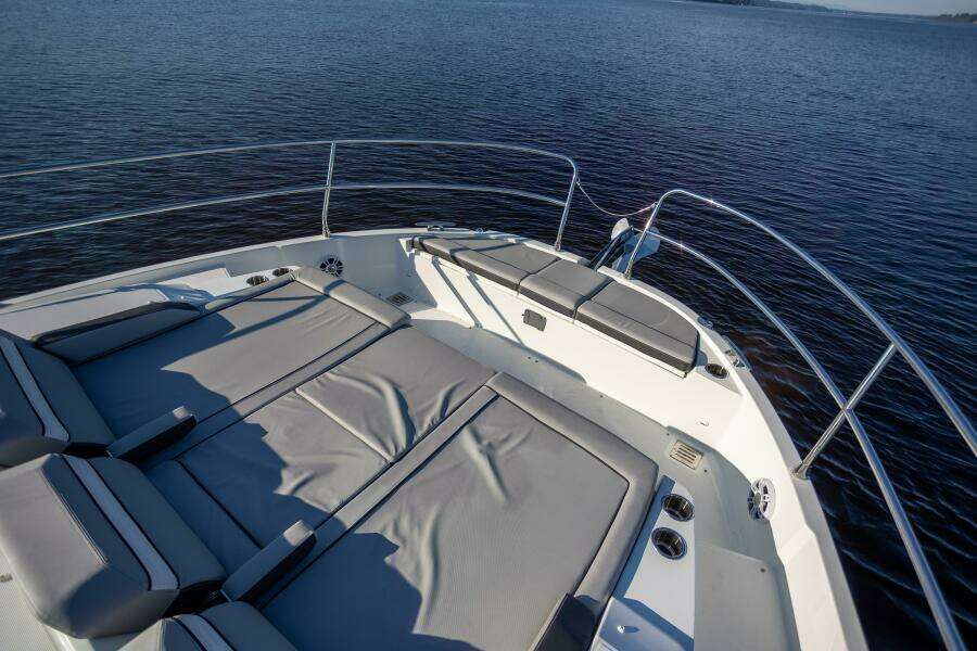 Bow Seating