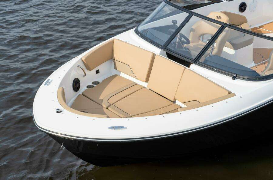 20ft Bayliner Yacht For Sale