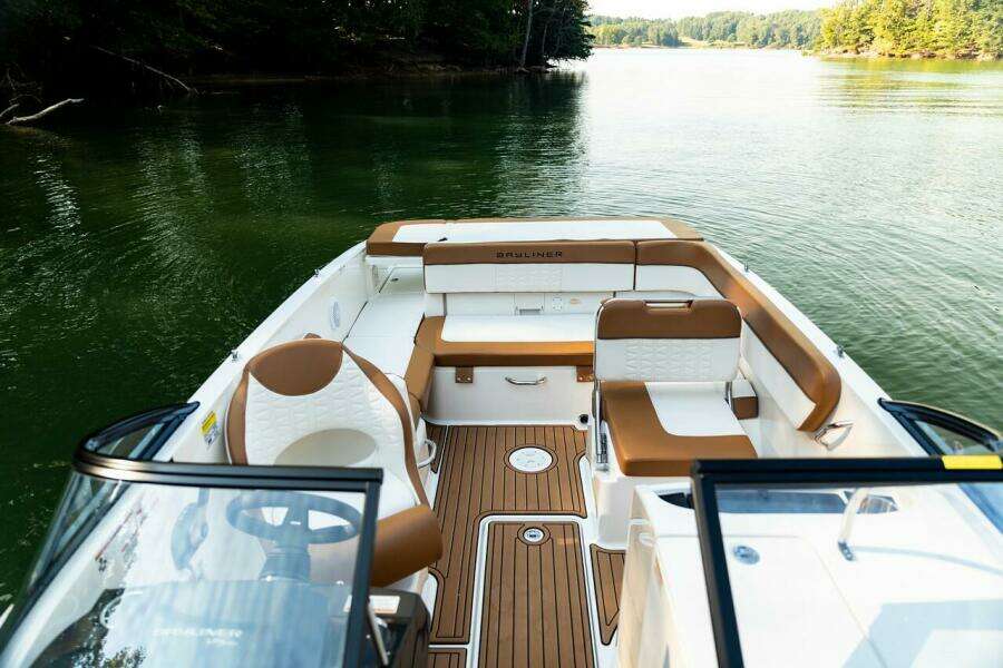 22ft Bayliner Yacht For Sale