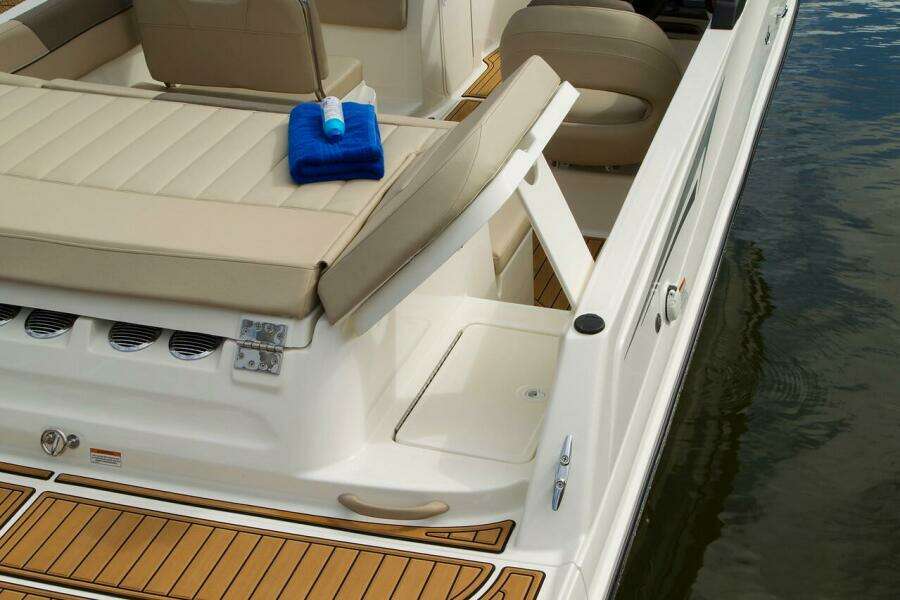 22ft Bayliner Yacht For Sale
