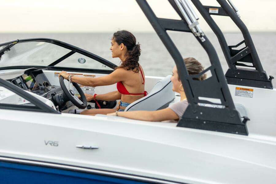 22ft Bayliner Yacht For Sale