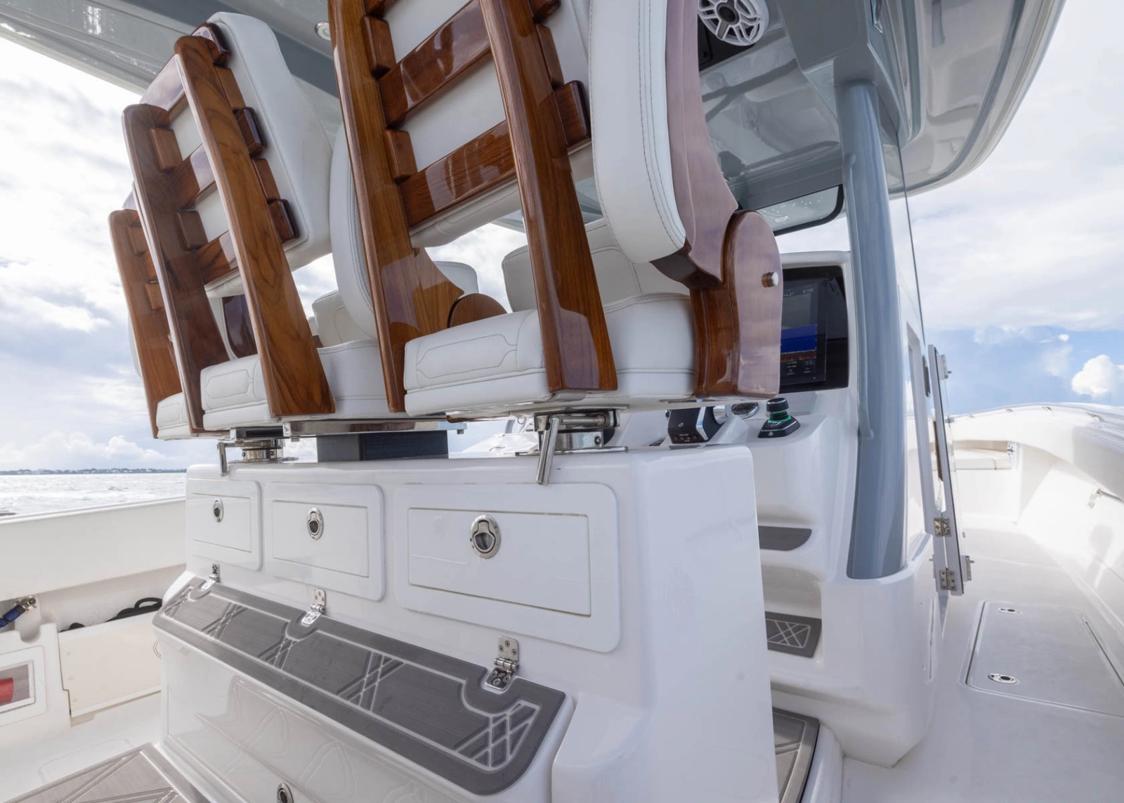 2024 BlackWater 43 Sportfish