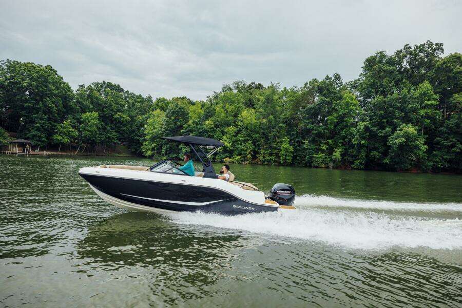 19ft Bayliner Yacht For Sale