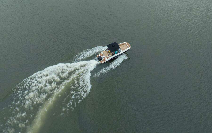 19ft Bayliner Yacht For Sale