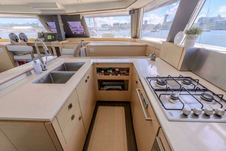 58ft Fountaine Pajot Yacht For Sale