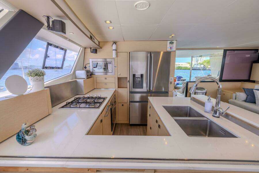 58ft Fountaine Pajot Yacht For Sale