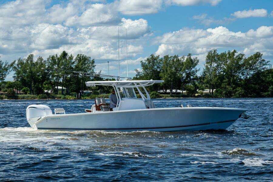 32ft Jupiter Yacht For Sale
