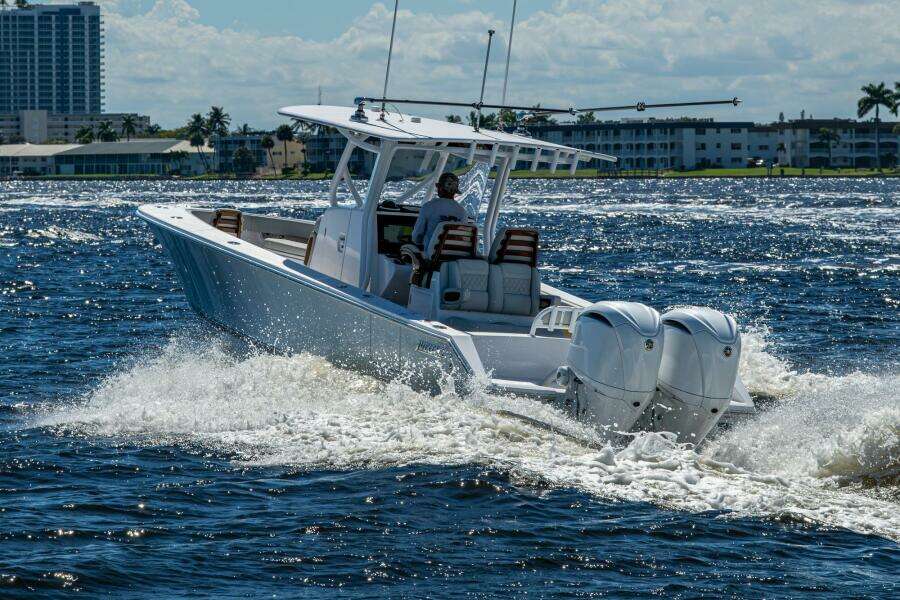32ft Jupiter Yacht For Sale