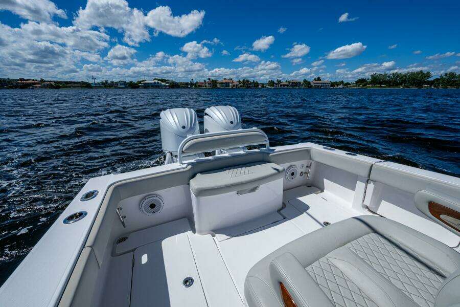 32ft Jupiter Yacht For Sale