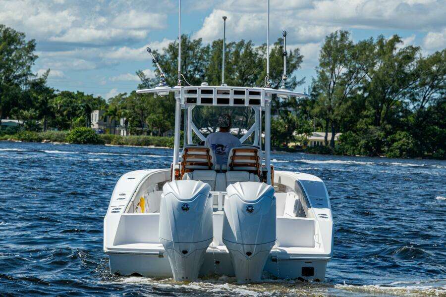 32ft Jupiter Yacht For Sale