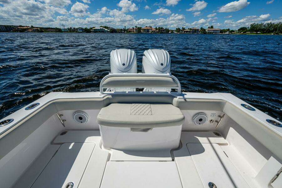 32ft Jupiter Yacht For Sale