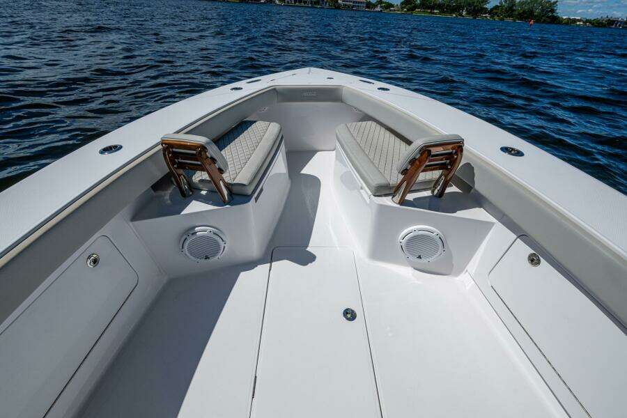 32ft Jupiter Yacht For Sale