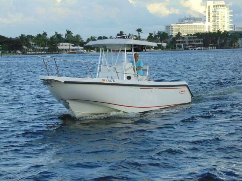 26ft Boston Whaler Yacht For Sale