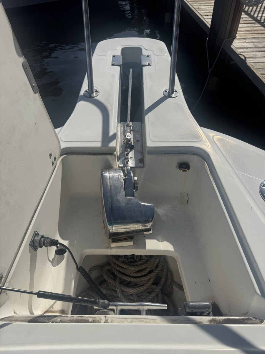 2001 Boston Whaler 26 Outrage