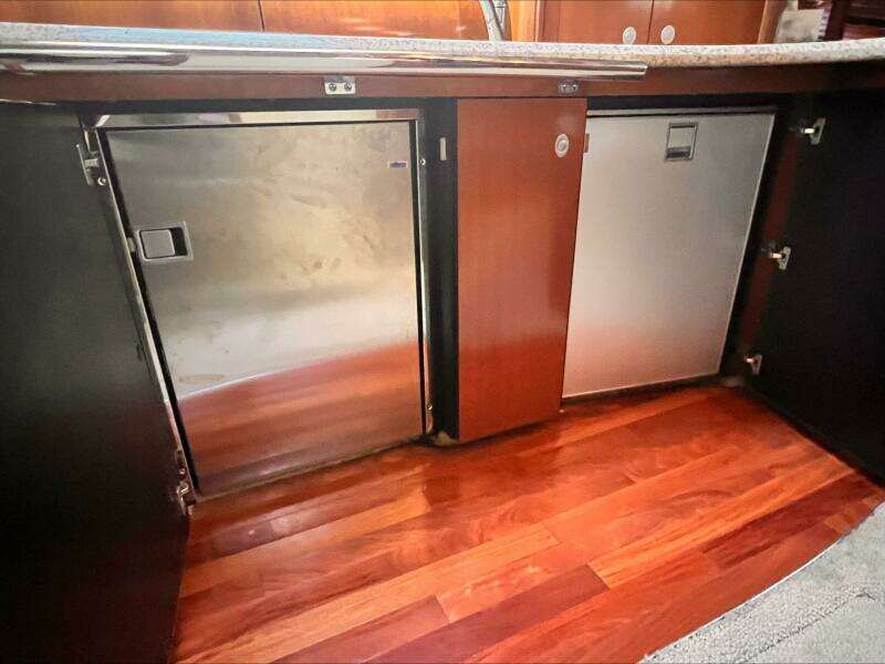 Breezin Up 50ft Sea Ray Yacht For Sale