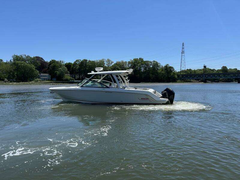 32ft Boston Whaler Yacht For Sale