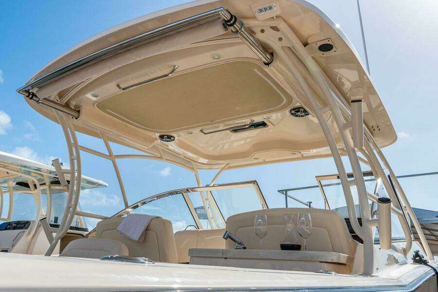 30ft Grady White Yacht For Sale