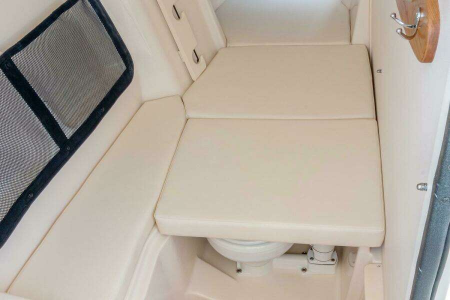 30ft Grady White Yacht For Sale