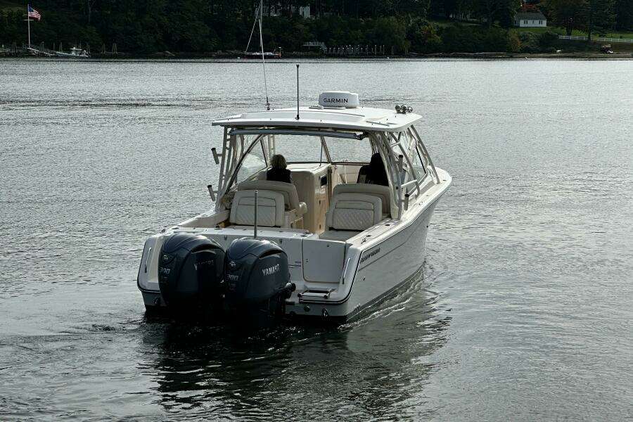 30ft Grady White Yacht For Sale