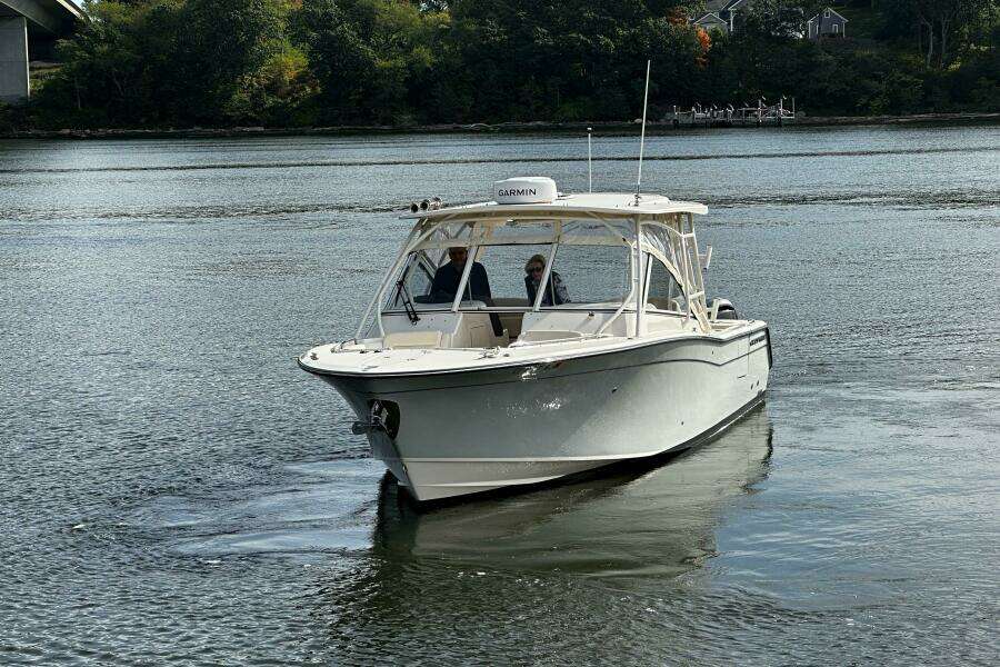 30ft Grady White Yacht For Sale