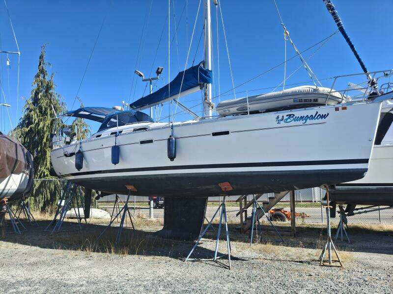 H2O Bungalow 39ft Beneteau Yacht For Sale