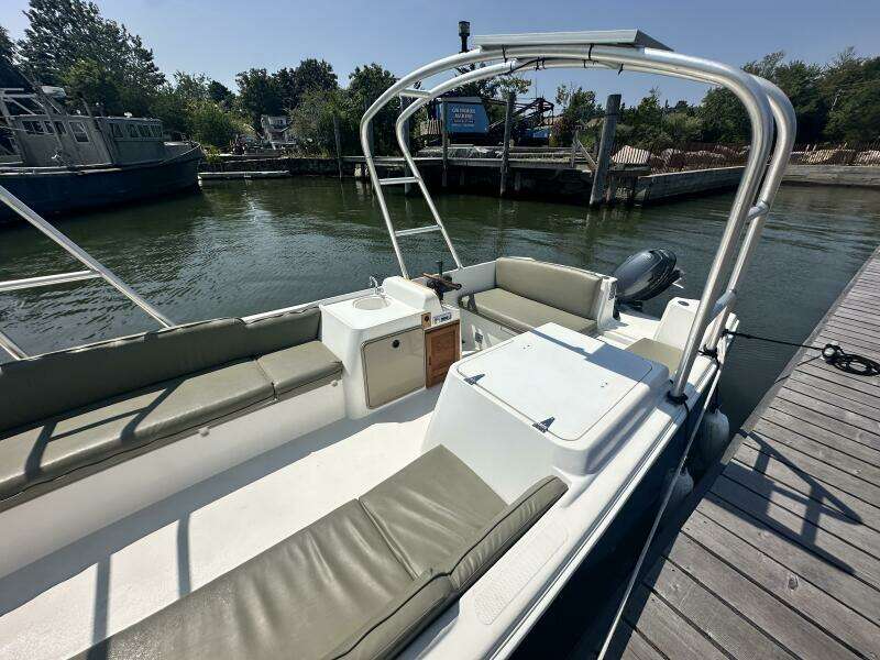 VISION 2 24ft Custom Yacht For Sale