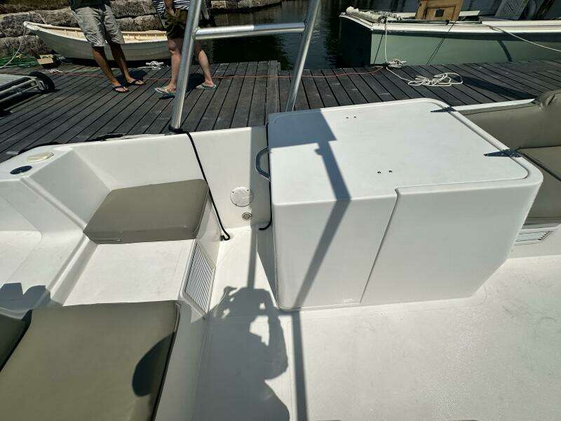 VISION 2 24ft Custom Yacht For Sale