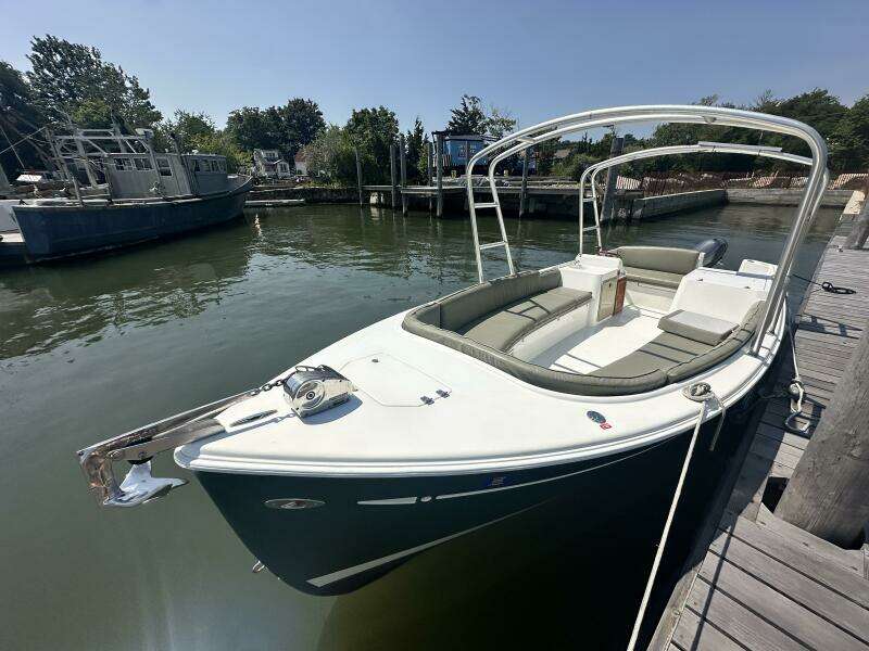 VISION 2 24ft Custom Yacht For Sale
