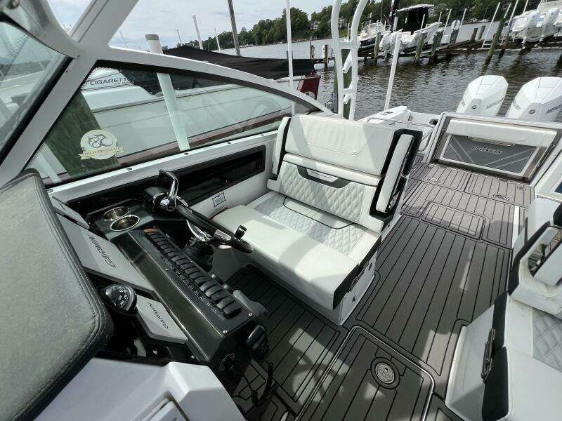 No Name  27ft Blackfin Yacht For Sale
