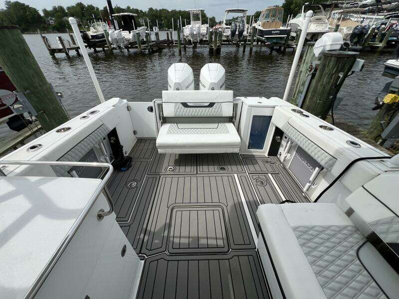 No Name  27ft Blackfin Yacht For Sale