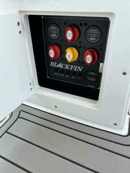No Name  27ft Blackfin Yacht For Sale