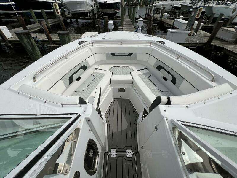 No Name  27ft Blackfin Yacht For Sale
